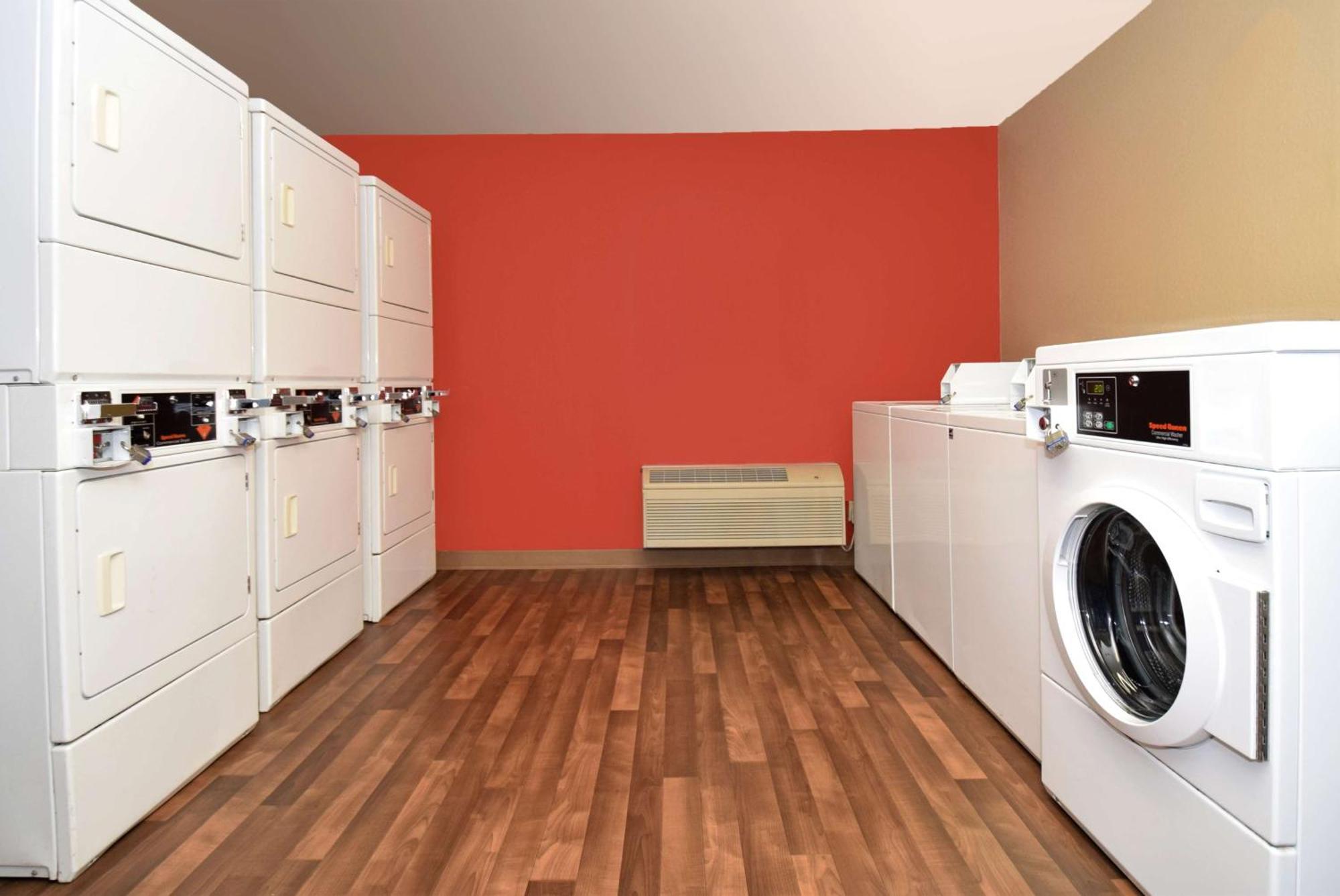 Extended Stay America Suites - Newark - Woodbridge Exteriér fotografie