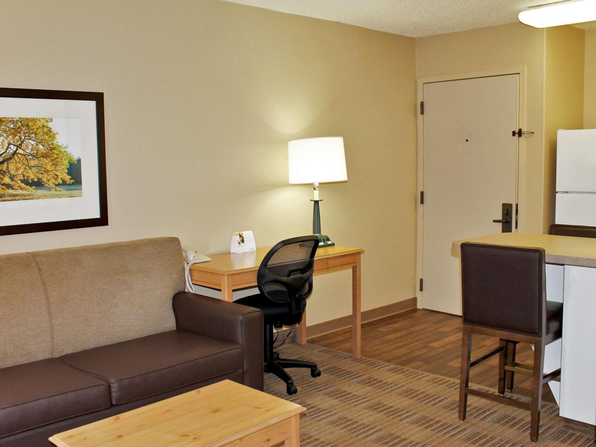 Extended Stay America Suites - Newark - Woodbridge Exteriér fotografie