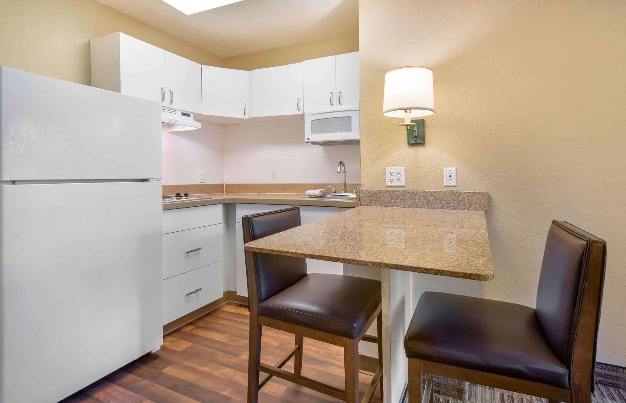 Extended Stay America Suites - Newark - Woodbridge Exteriér fotografie