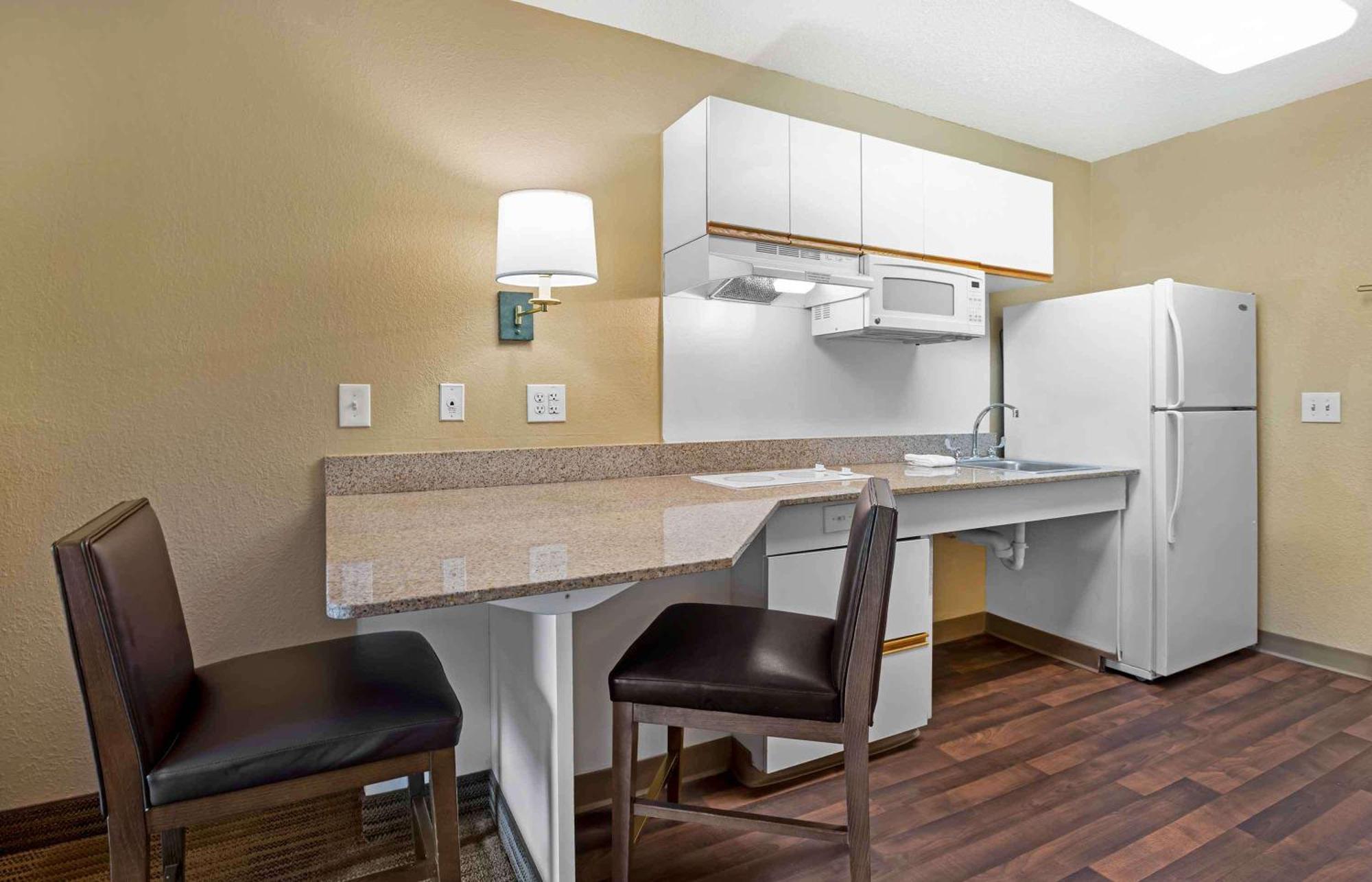 Extended Stay America Suites - Newark - Woodbridge Exteriér fotografie