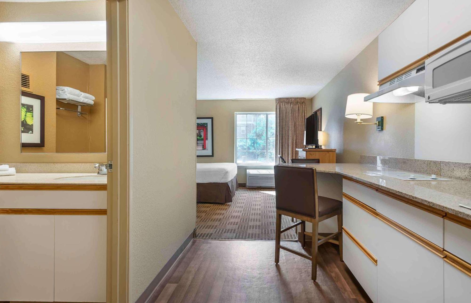 Extended Stay America Suites - Newark - Woodbridge Exteriér fotografie